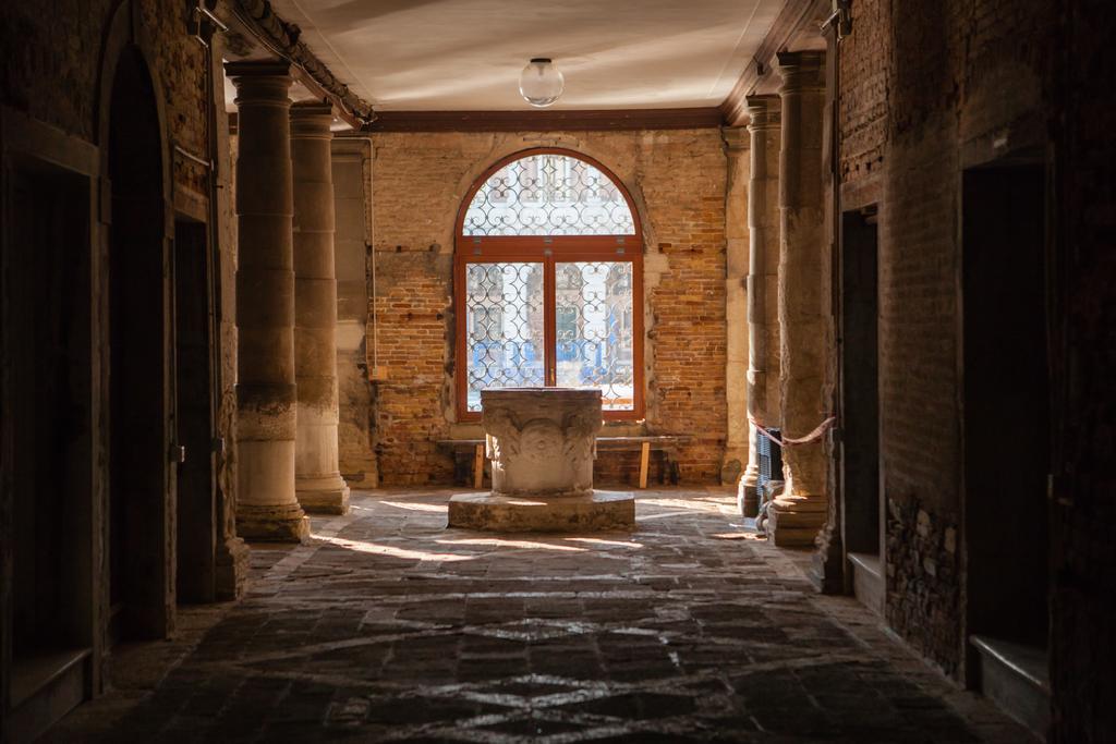 Ai Santi Apostoli Venedig